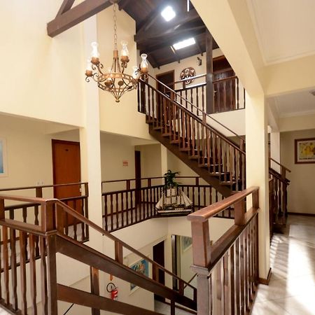 בומבינאס Pousada Vila Del Mare מראה חיצוני תמונה